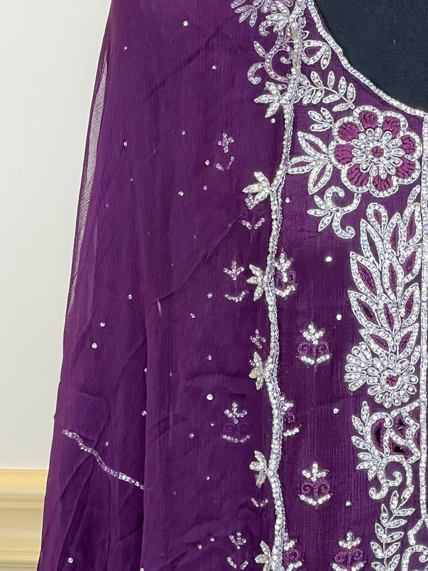 Pure zardousi Delhi Boutique