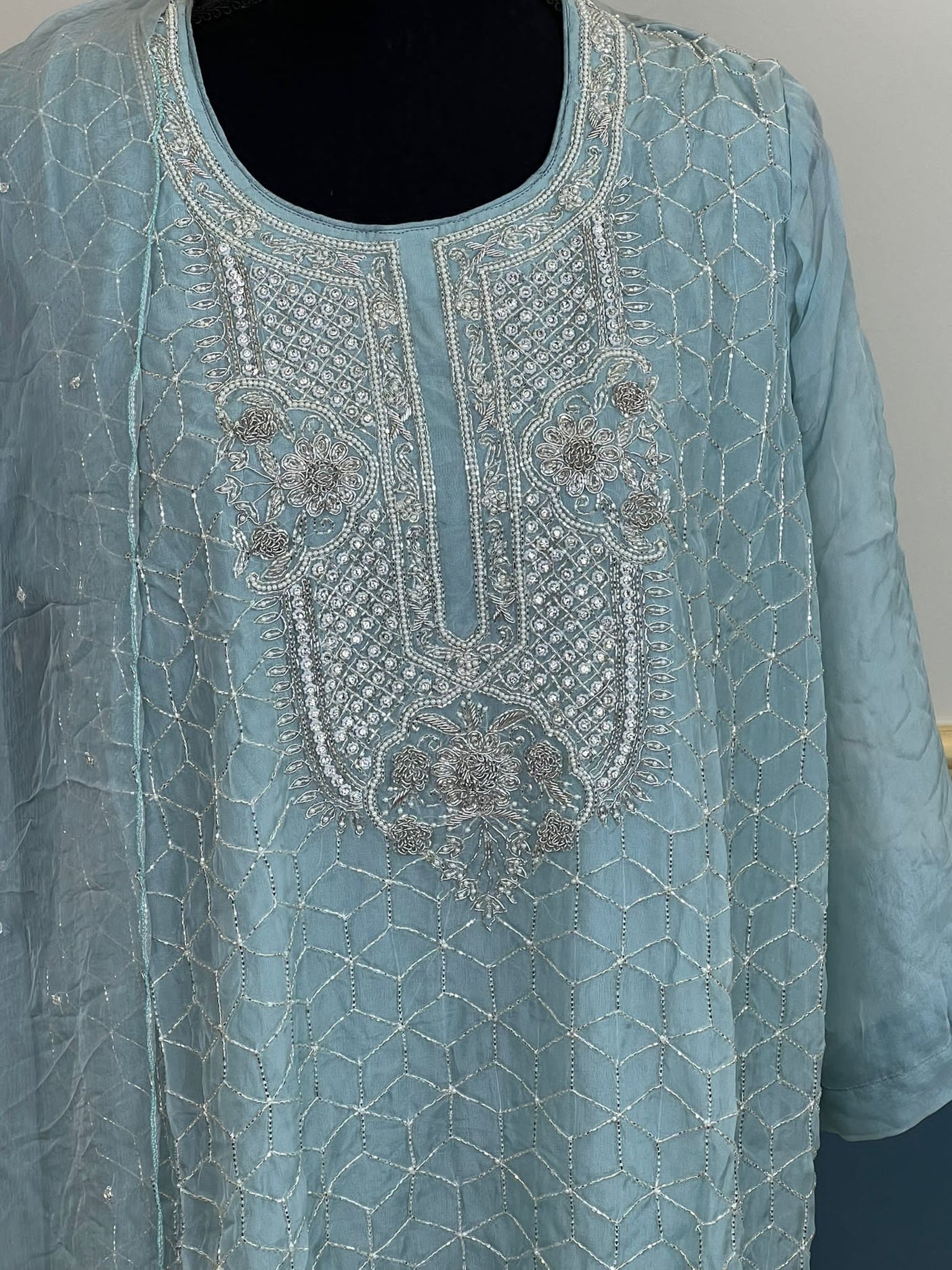 Pure zardousi Delhi Boutique