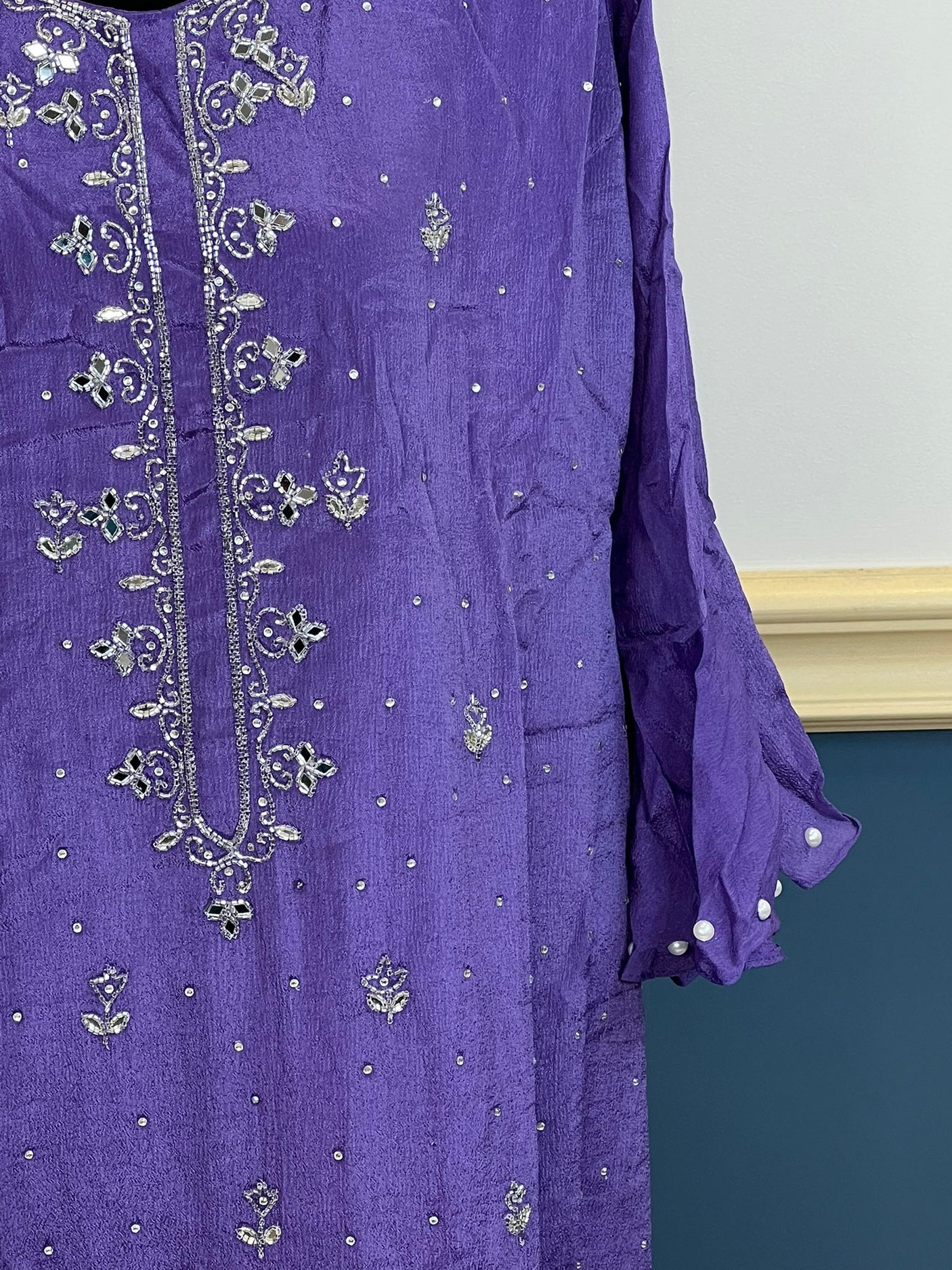 Pure zardousi Delhi Boutique