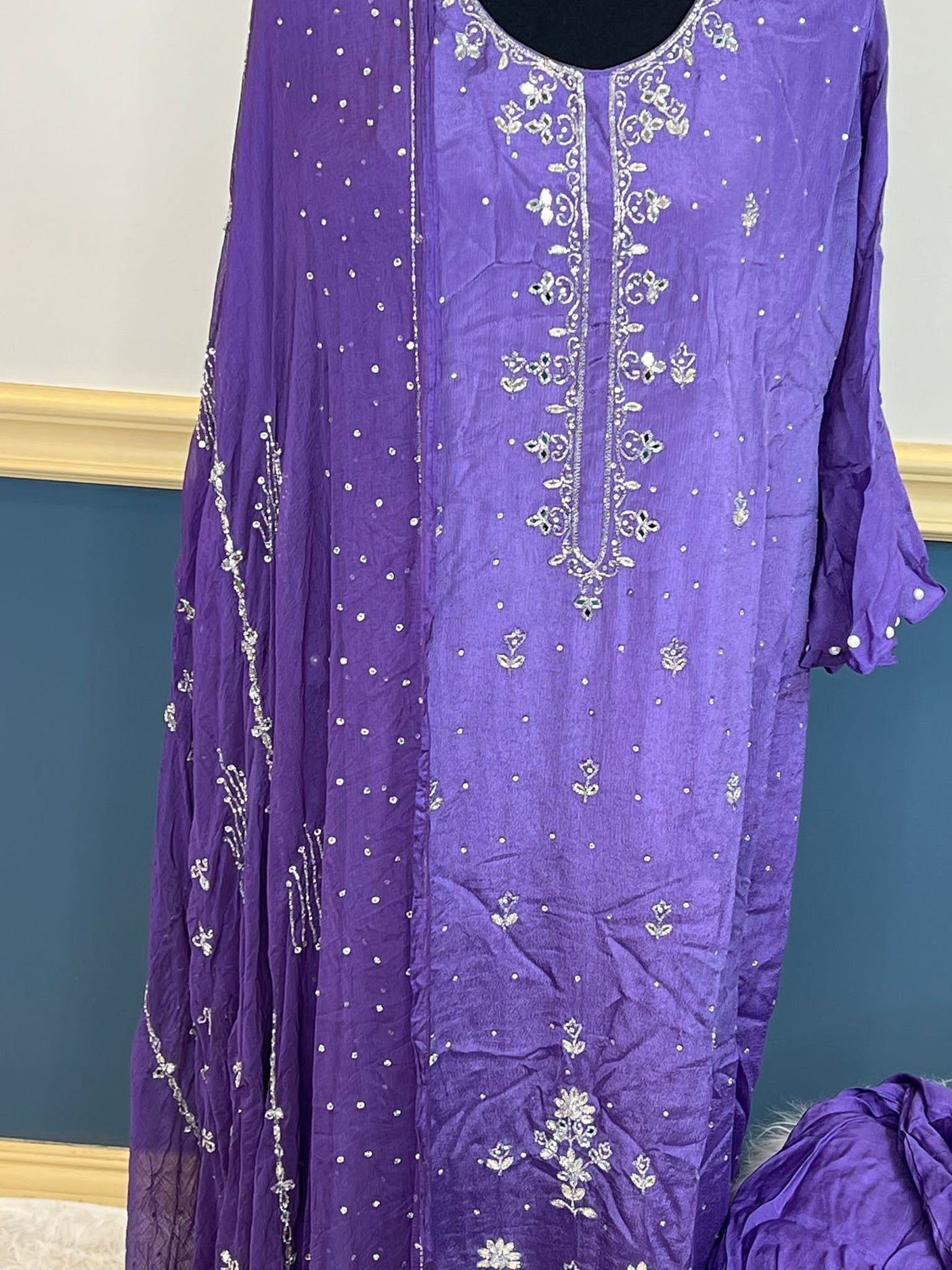 Pure zardousi Delhi Boutique