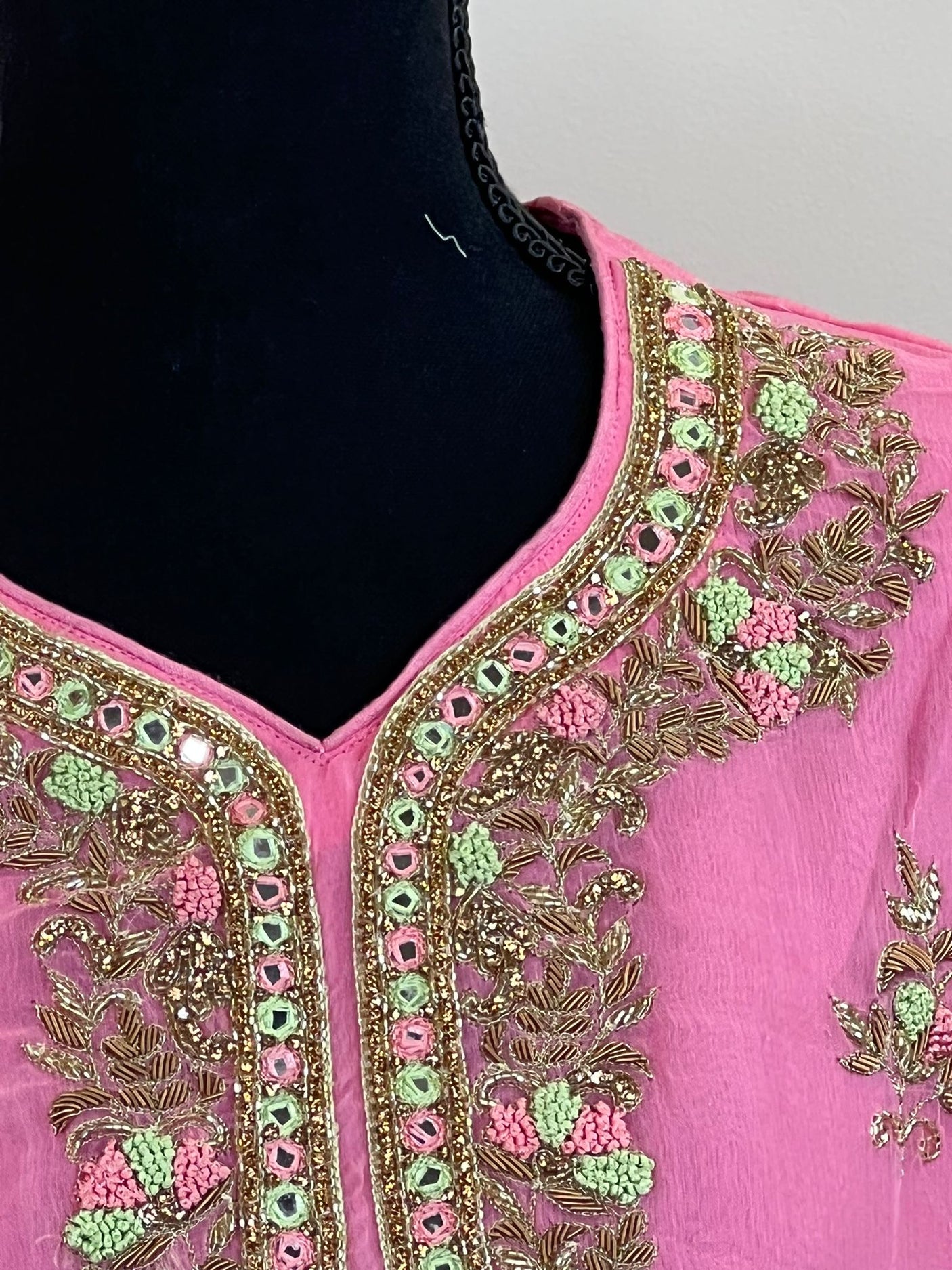 Pure zardousi Delhi Boutique