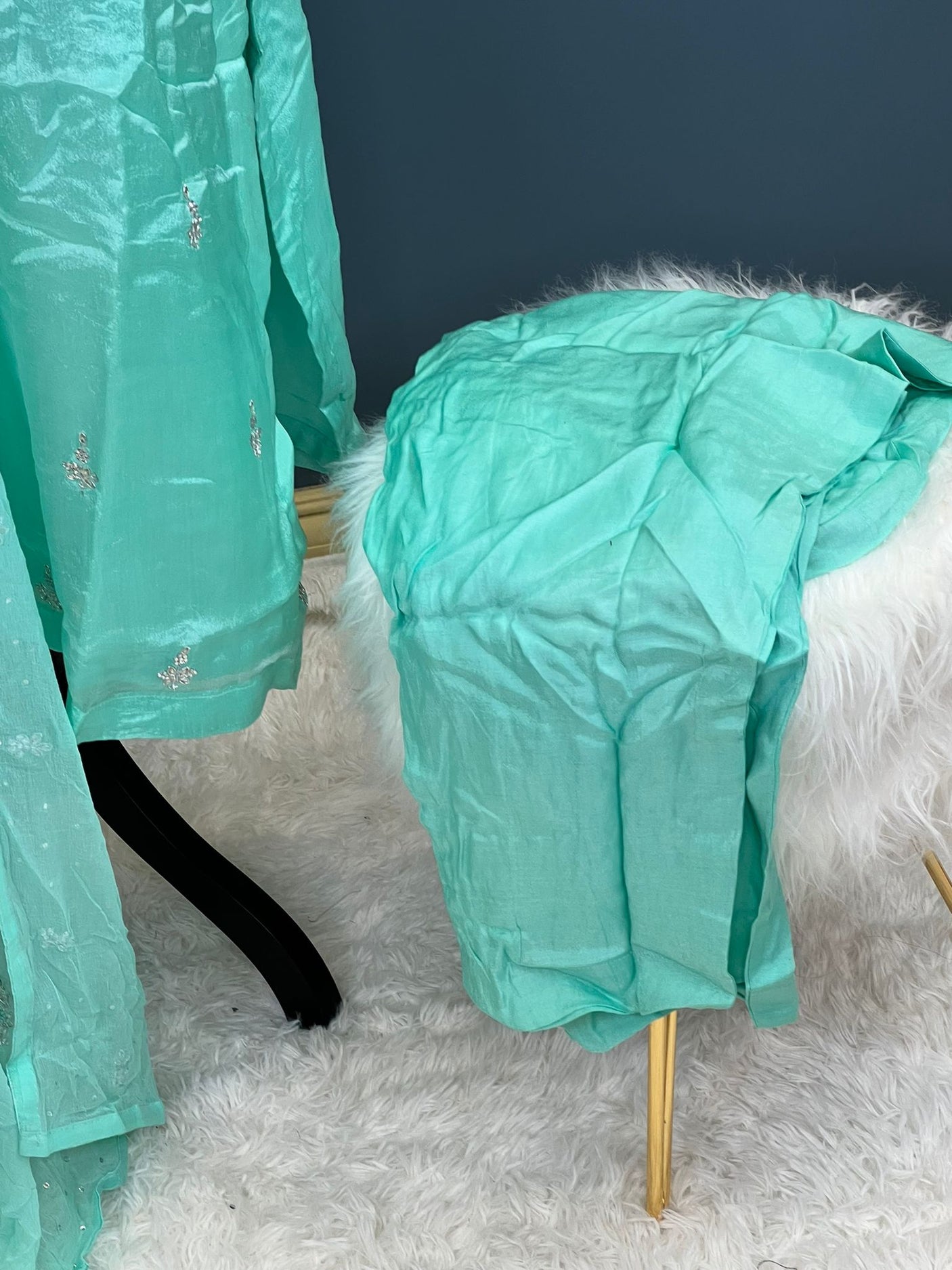 Pure zardousi Delhi Boutique