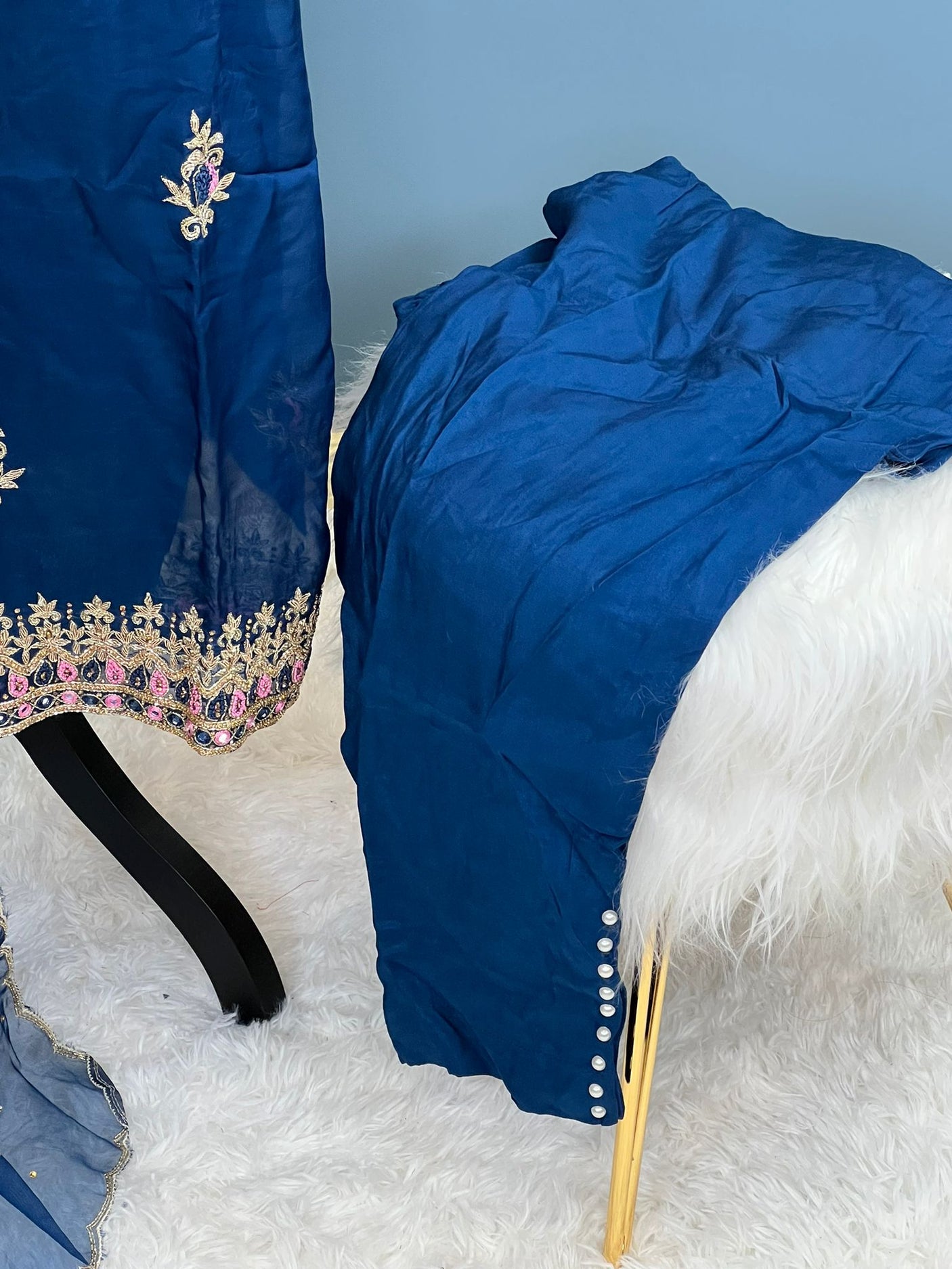 Pure zardousi Delhi Boutique