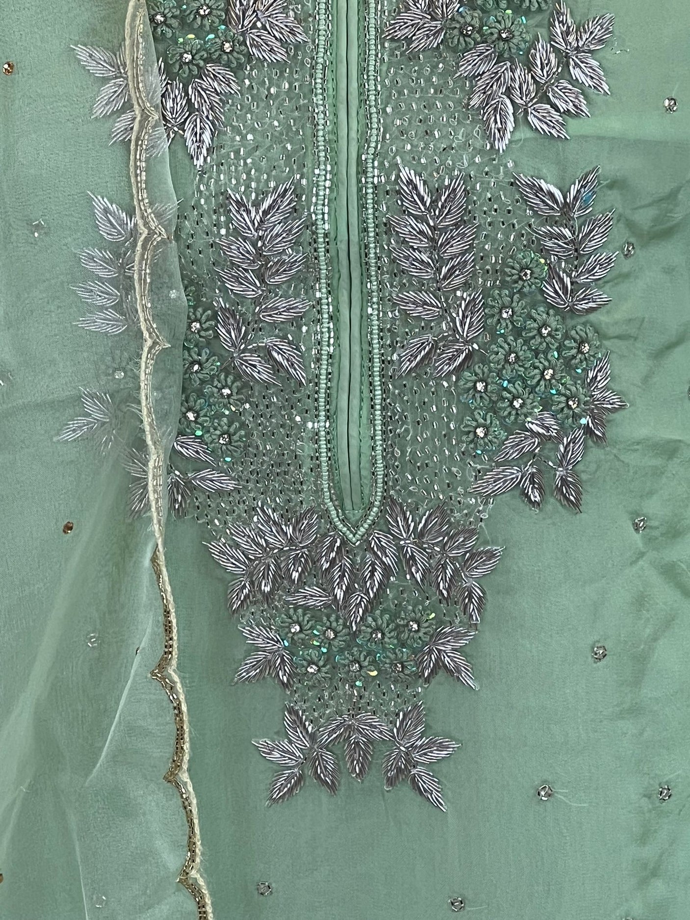 Pure zardousi Delhi Boutique