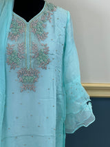 Pure zardousi Delhi Boutique