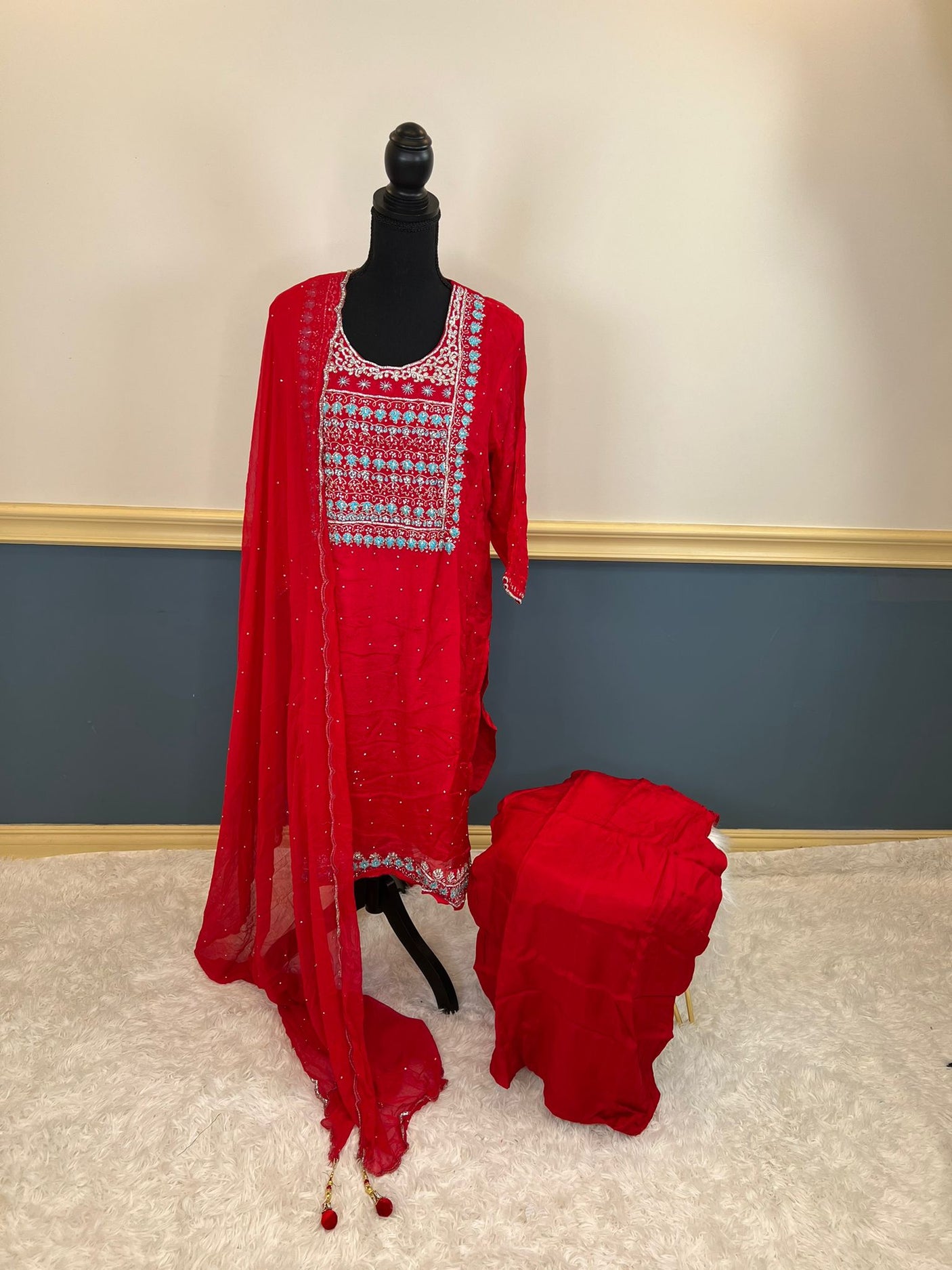 Pure zardousi Delhi Boutique