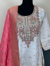 Pure zardousi Delhi Boutique