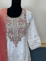 Pure zardousi Delhi Boutique