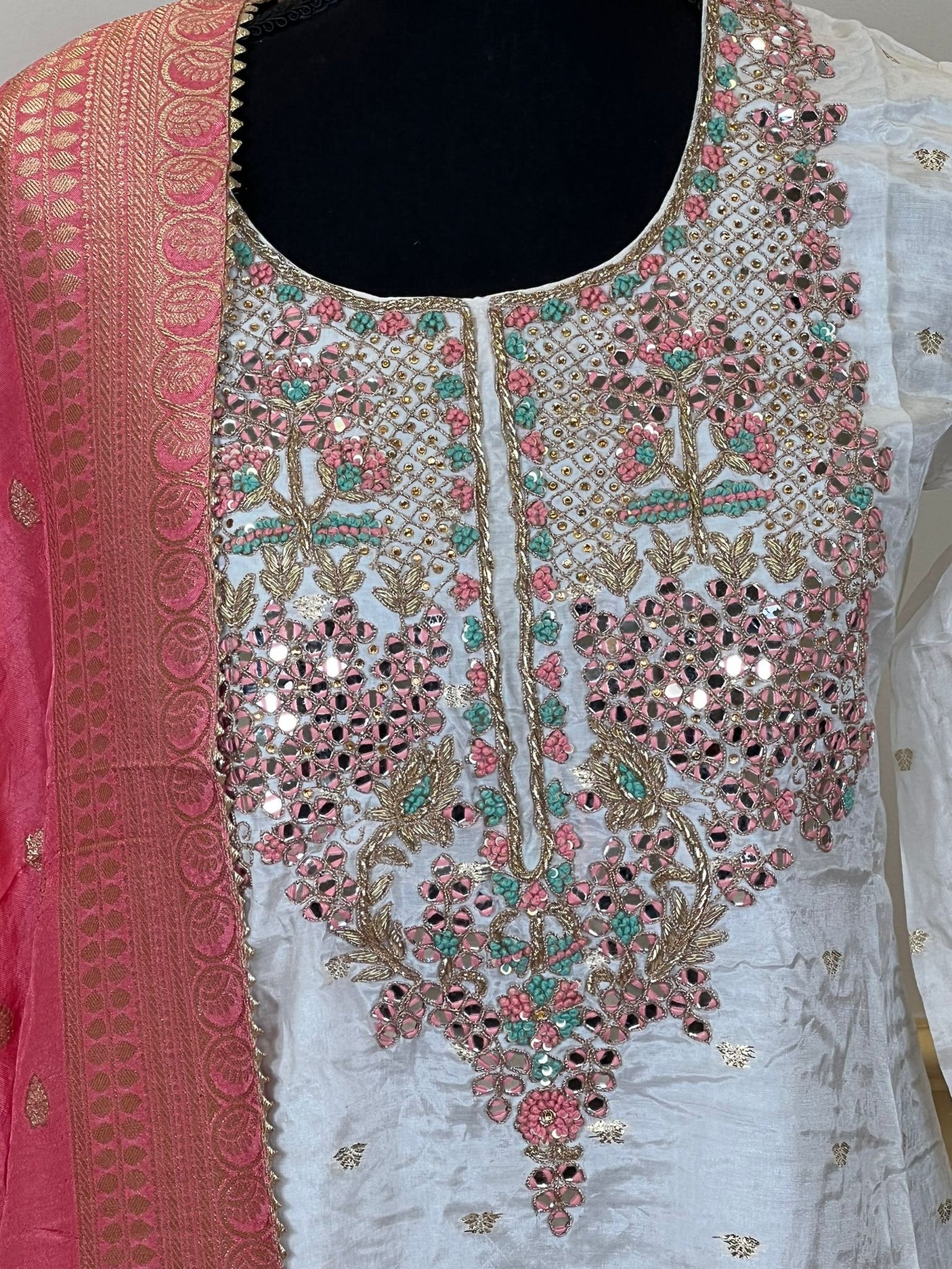 Pure zardousi Delhi Boutique