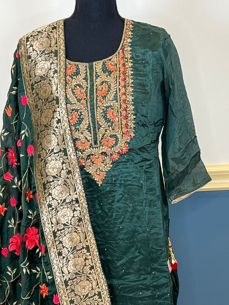 Pure zardousi Delhi Boutique