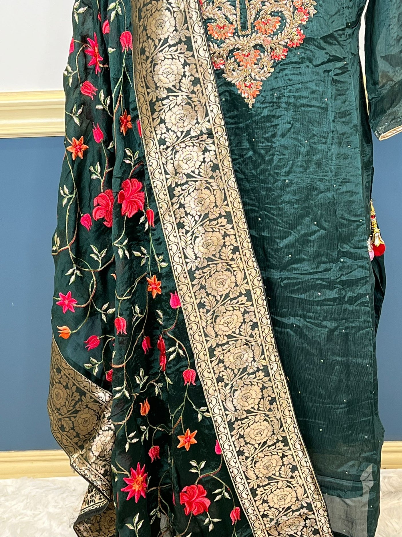 Pure zardousi Delhi Boutique