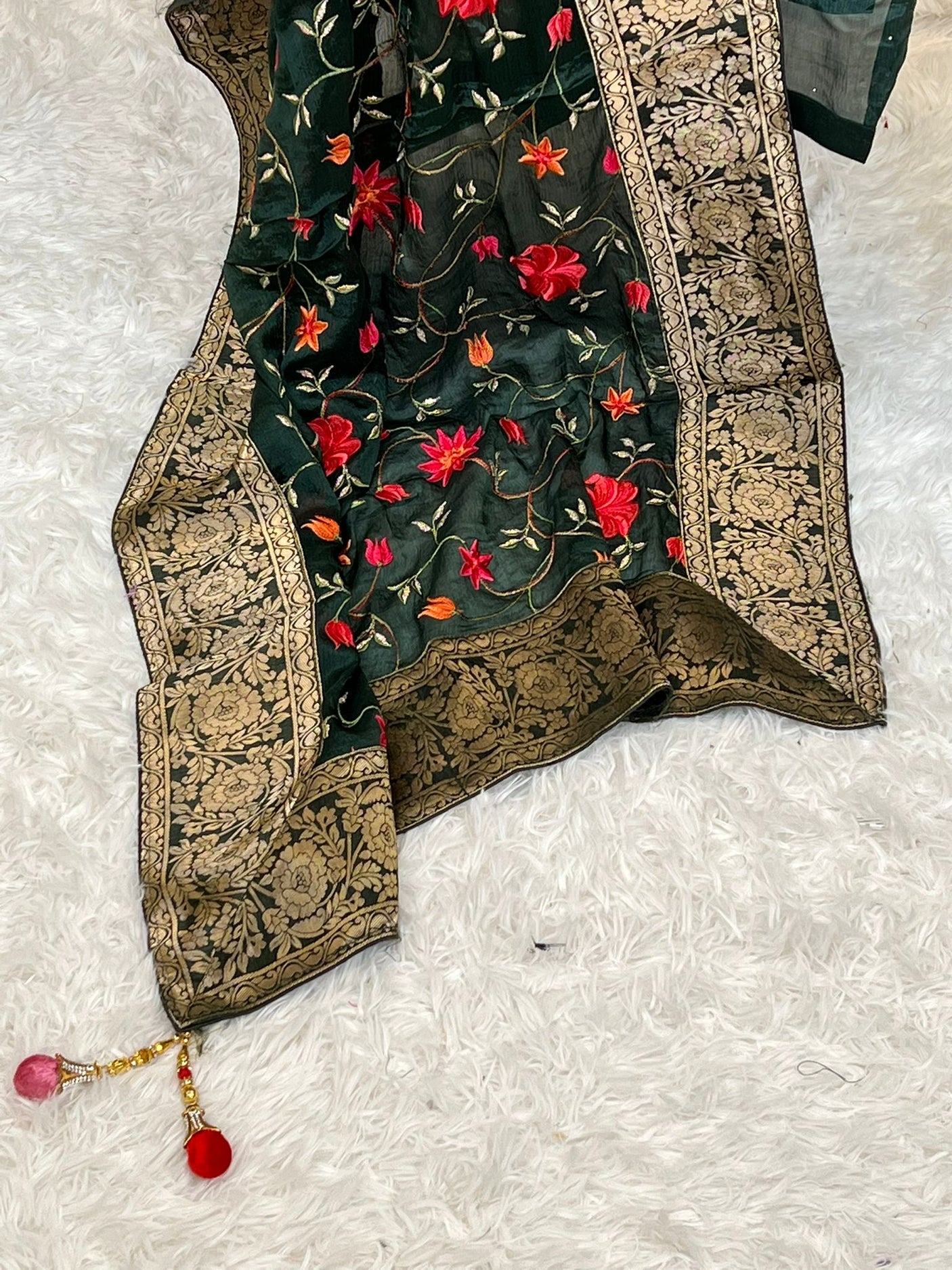 Pure zardousi Delhi Boutique