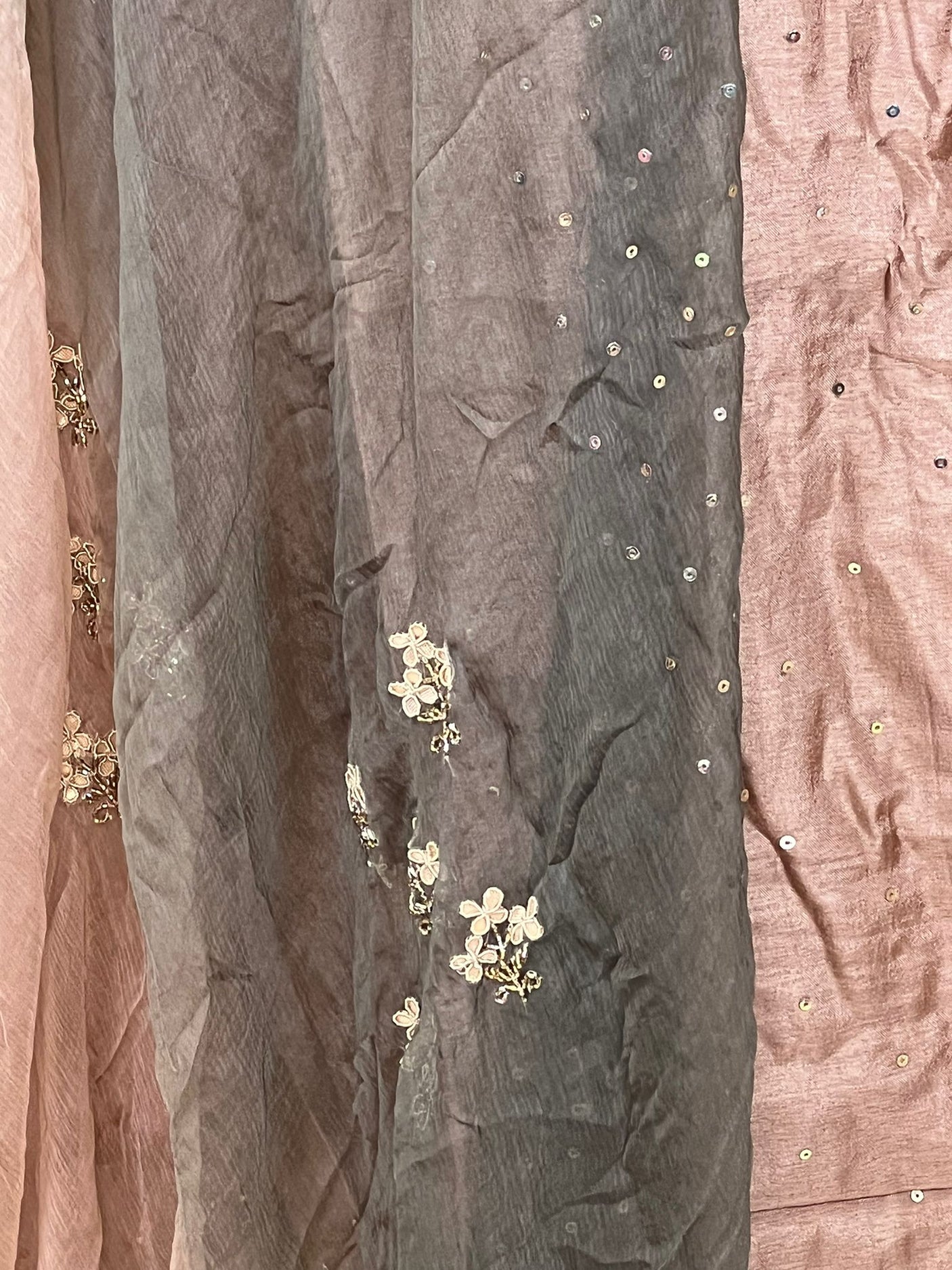 Pure zardousi Delhi Boutique