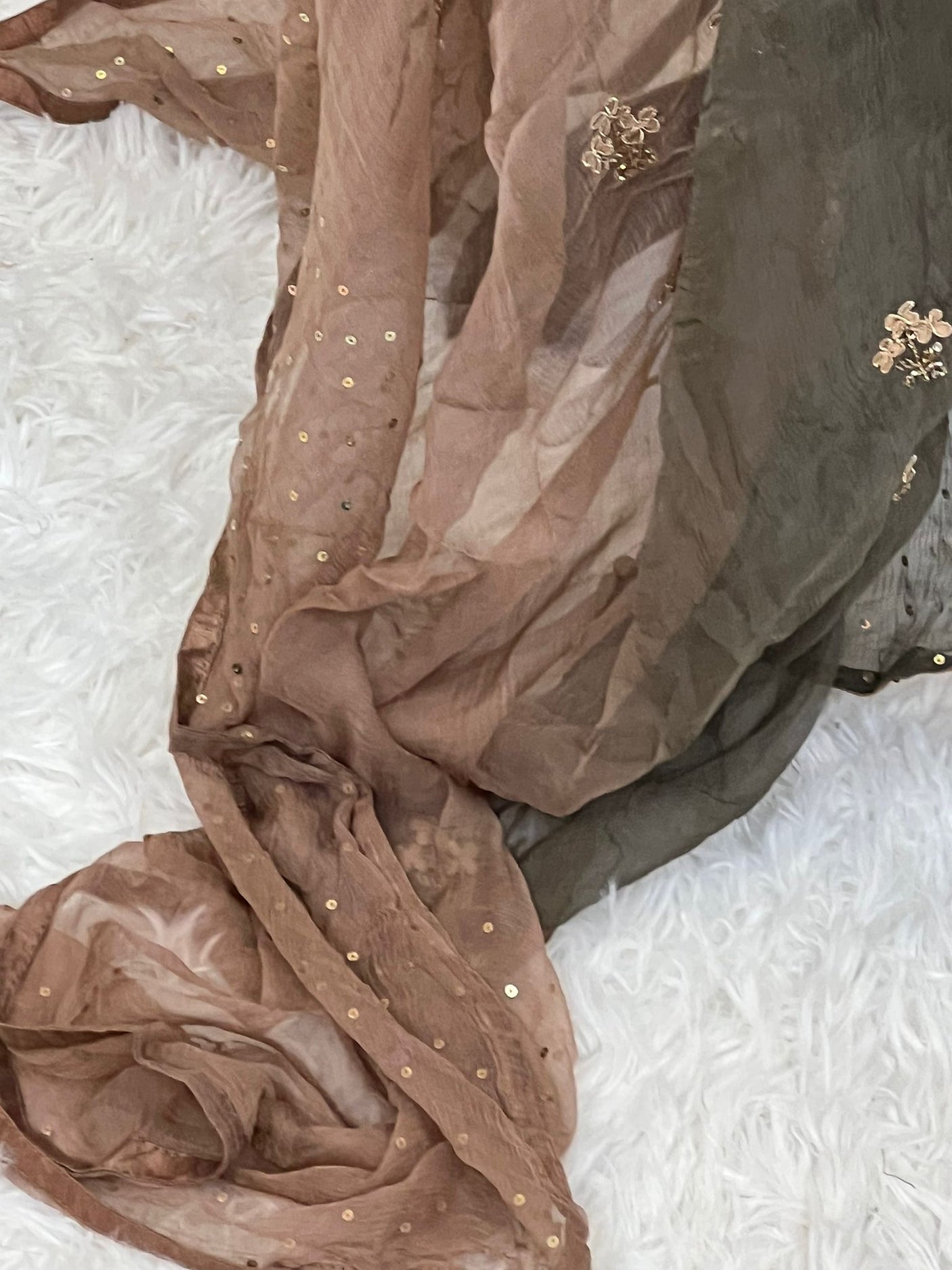 Pure zardousi Delhi Boutique