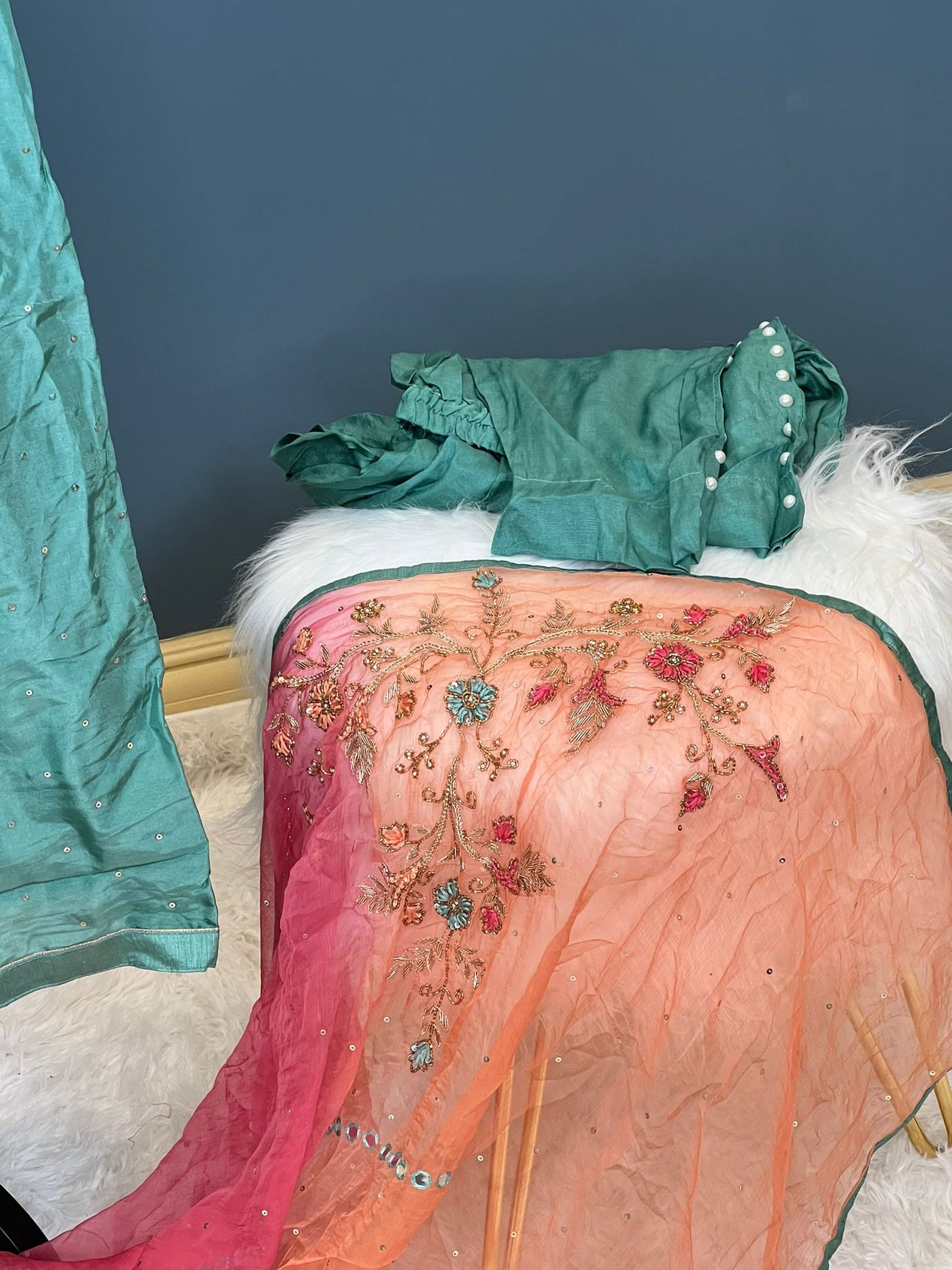 Pure zardousi Delhi Boutique