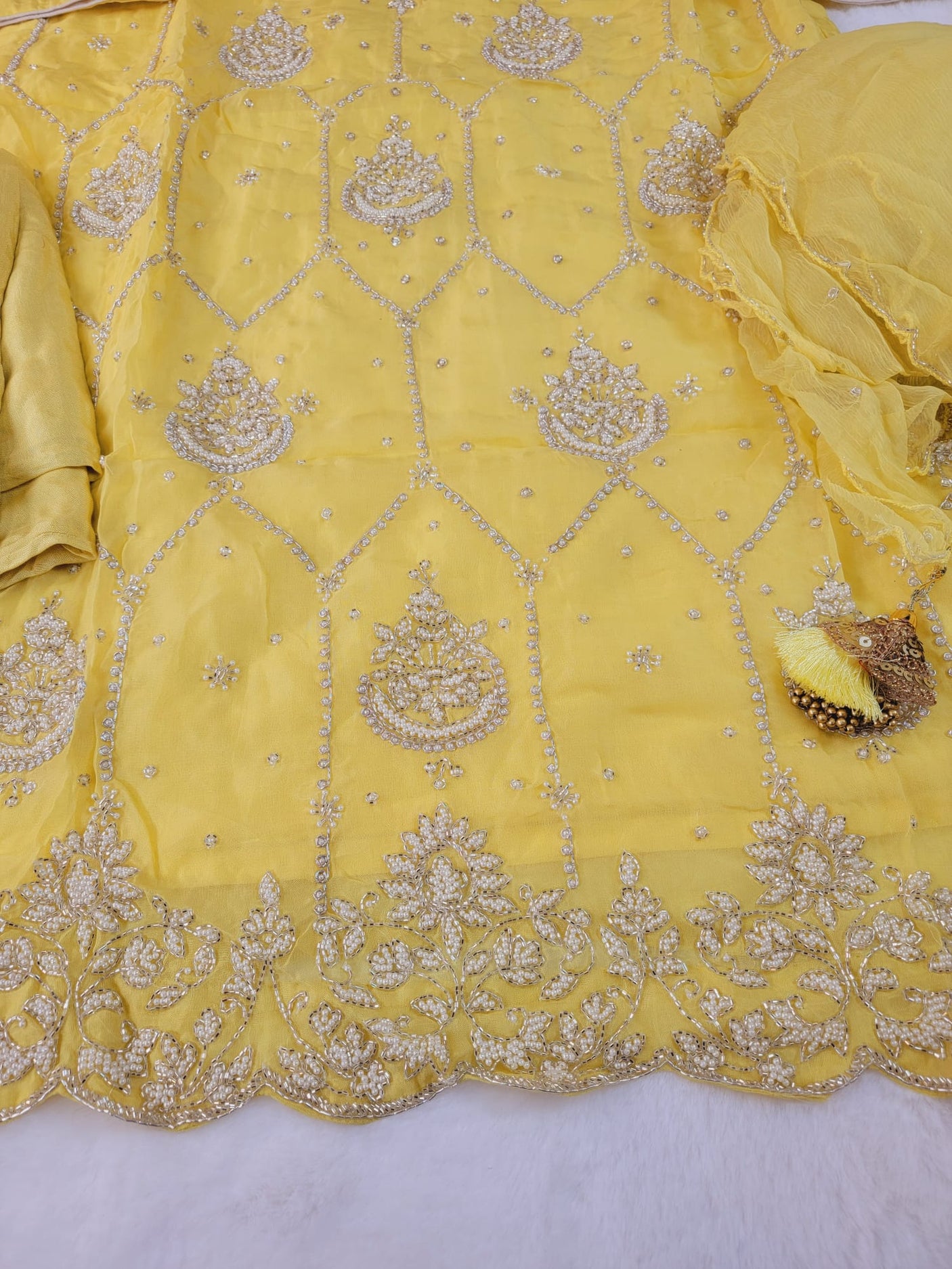 Pure zardousi Delhi Boutique