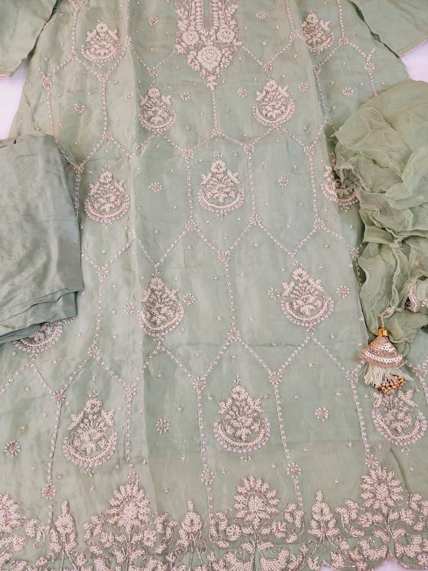 Pure zardousi Delhi Boutique