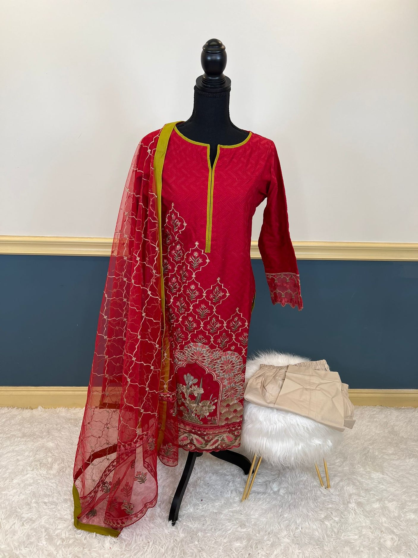 Pakistani Stitched lawn Embroidered Salwar kameez ready to ship