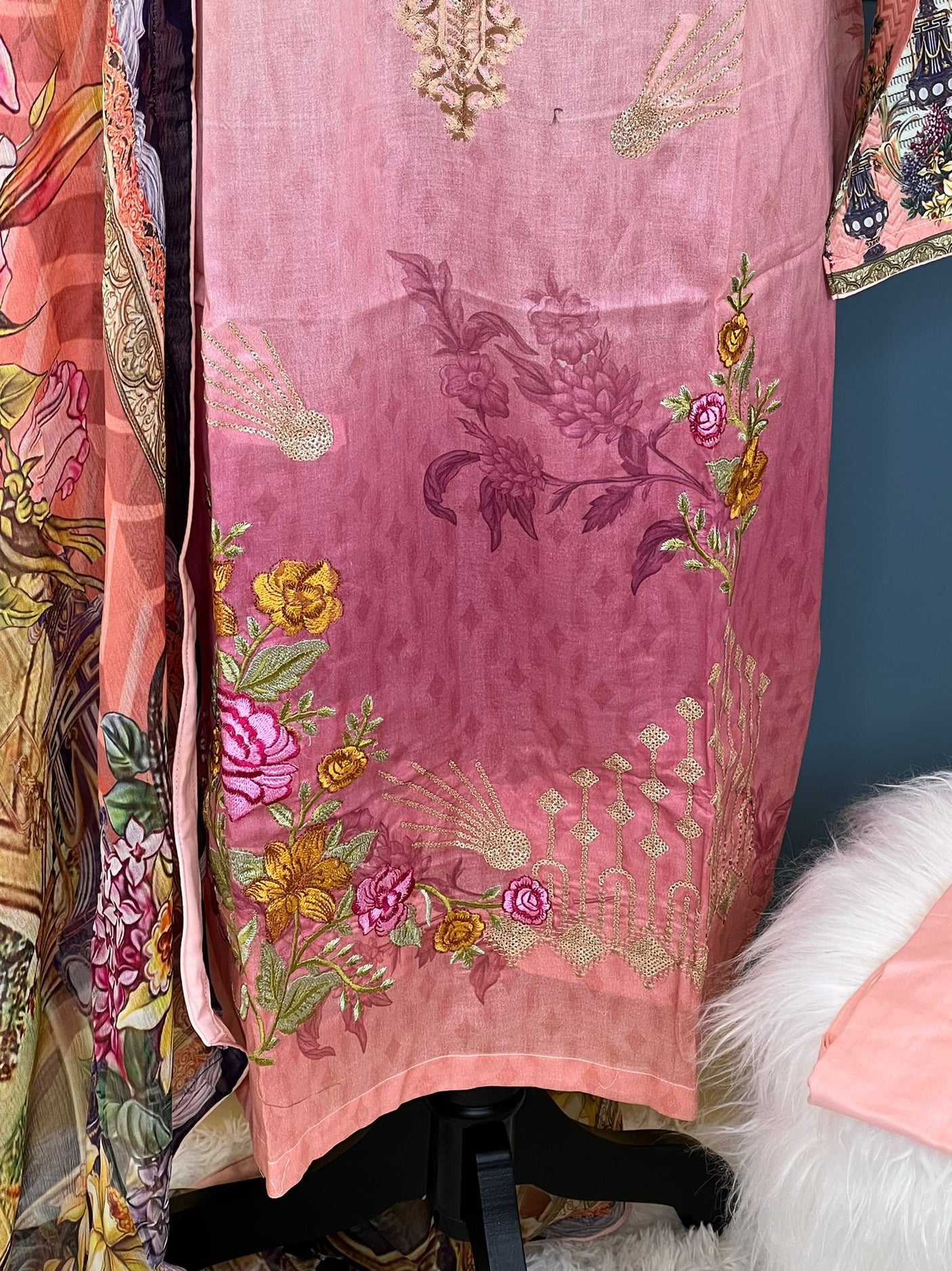 Pakistani Stitched Embroidered lawn Salwar kameez ready to ship