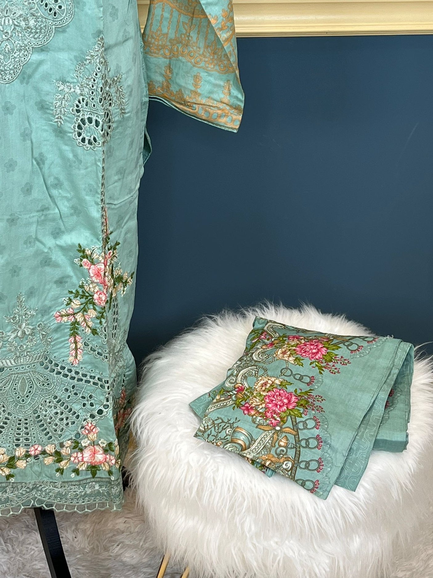 Pakistani Stitched Embroidered lawn Salwar kameez ready to ship