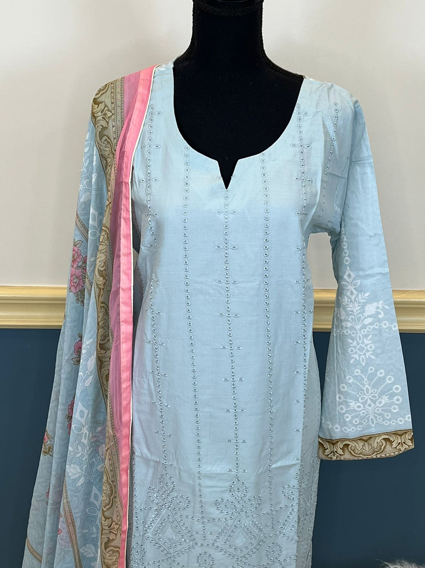 Pakistani Stitched Embroidered lawn Salwar kameez ready to ship