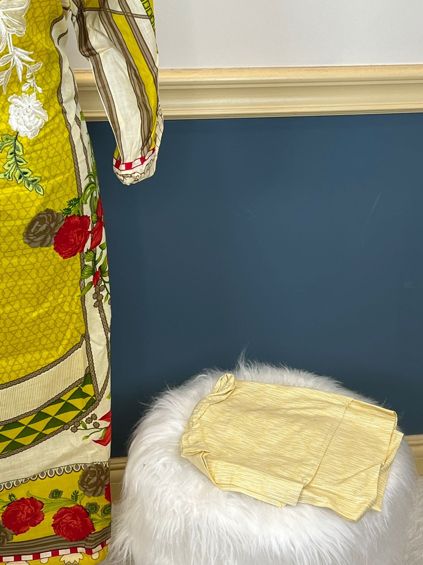 Pakistani Stitched Embroidered lawn Salwar kameez ready to ship