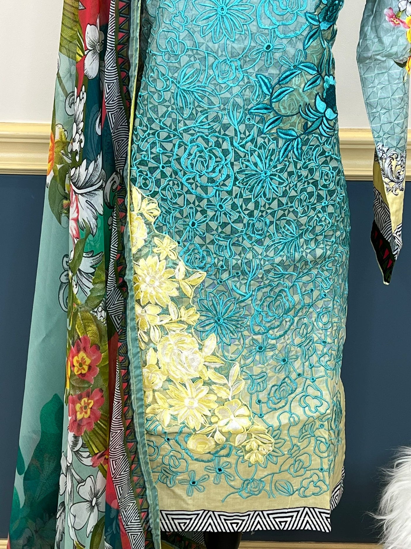 Pakistani Stitched Embroidered lawn Salwar kameez ready to ship