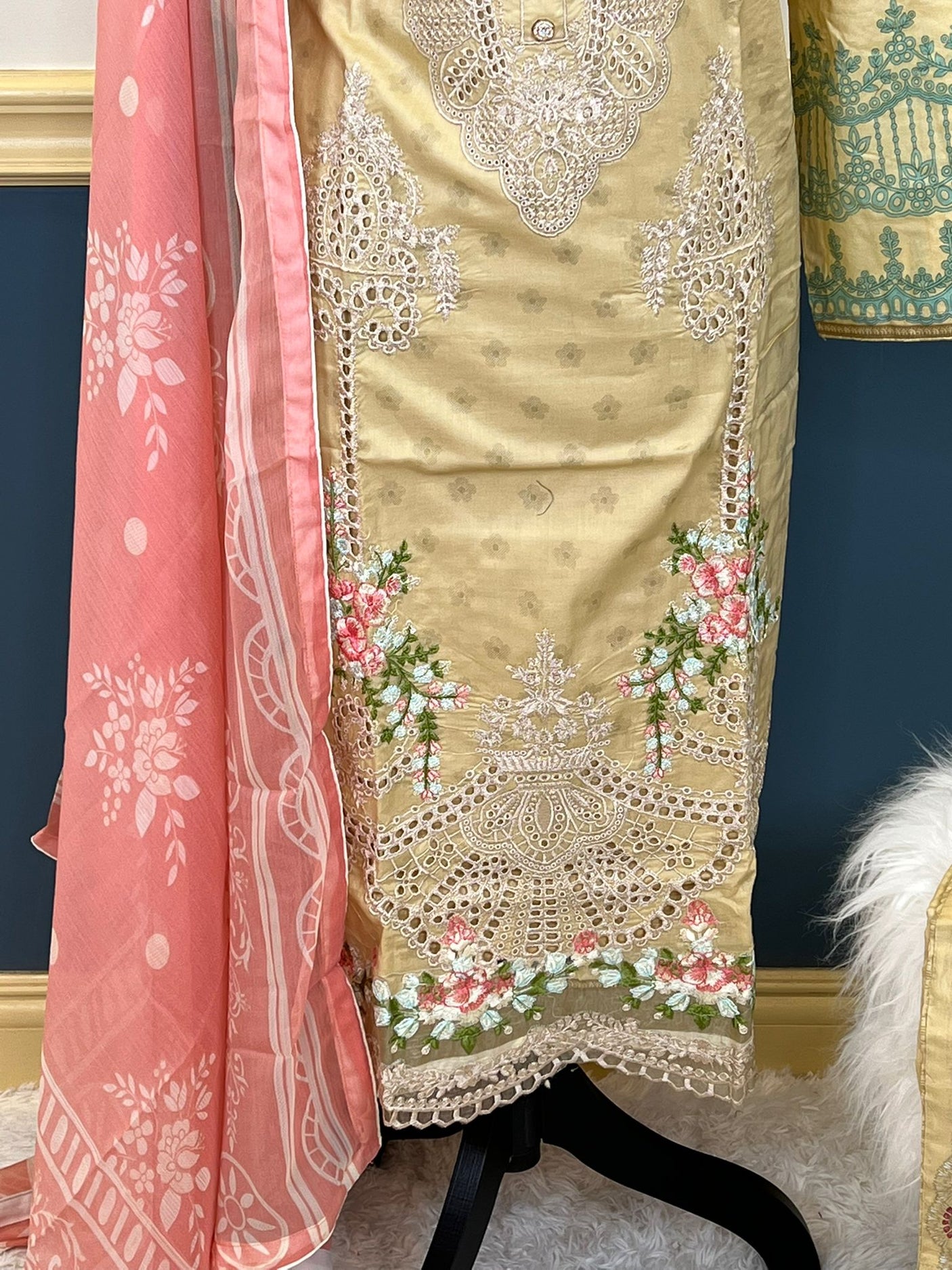 Pakistani Stitched Embroidered lawn Salwar kameez ready to ship