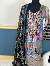 Pakistani Stitched Embroidered lawn Salwar kameez ready to ship