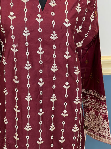 Pakistani Stitched Embroidered lawn Salwar kameez ready to ship