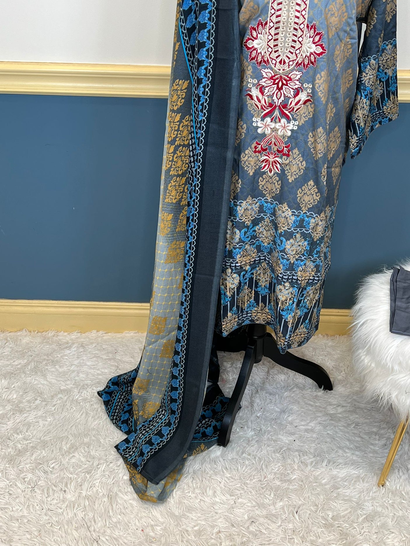 Pakistani linen Embroidered Salwar kameez Ready To Ship