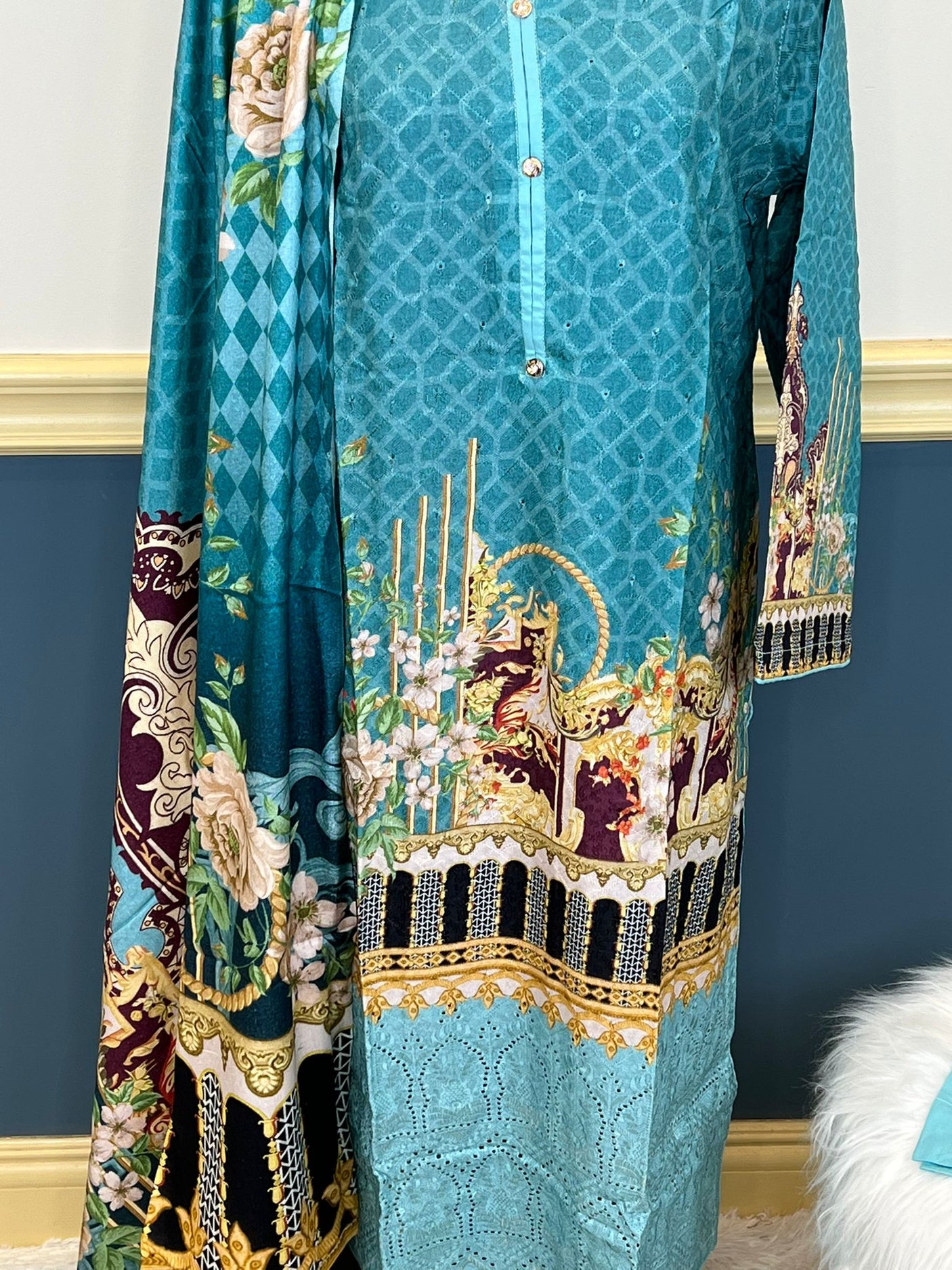 Pakistani Stitched Embroidered lawn Salwar kameez ready to ship