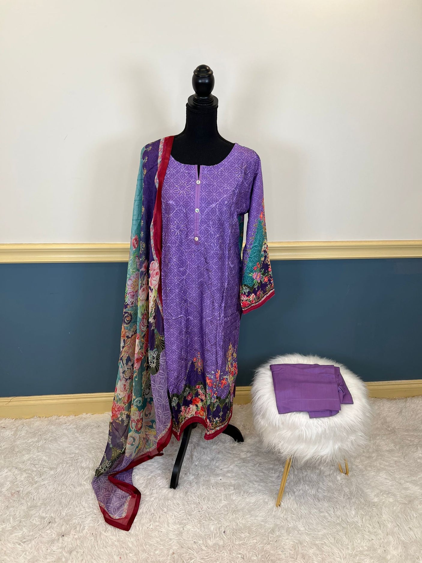 Pakistani Stitched Embroidered lawn Salwar kameez ready to ship