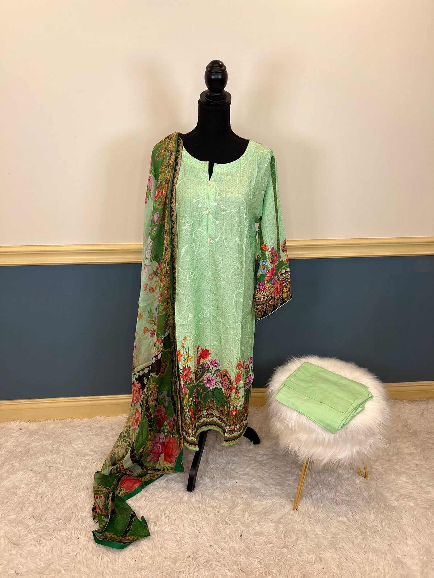 Pakistani Stitched Embroidered lawn Salwar kameez ready to ship