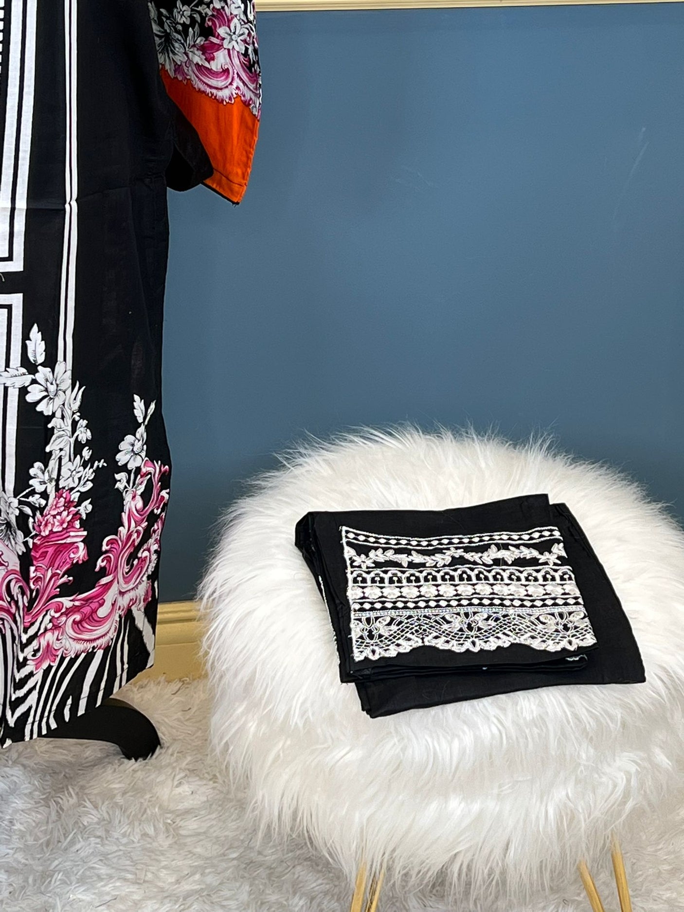 Pakistani Stitched Embroidered lawn Salwar kameez ready to ship