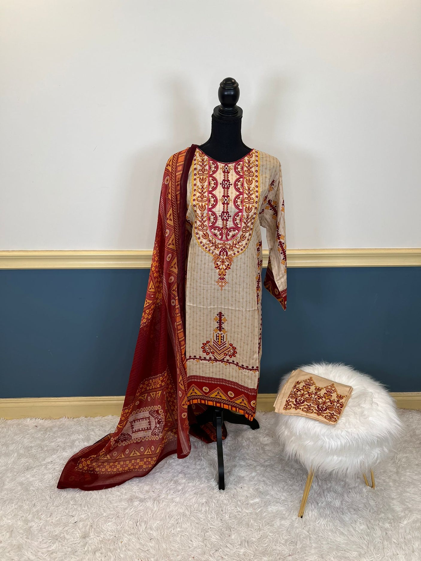 Pakistani Stitched Embroidered lawn Salwar kameez ready to ship