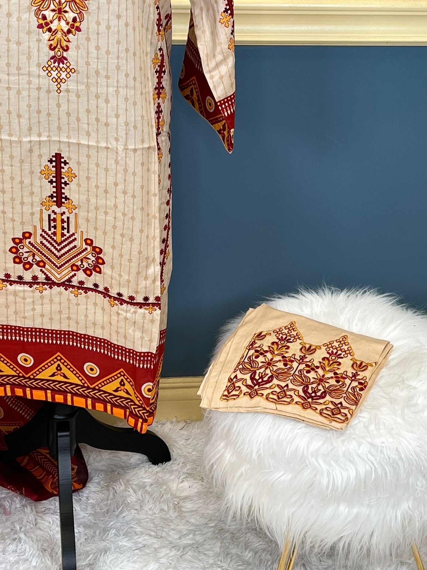 Pakistani Stitched Embroidered lawn Salwar kameez ready to ship