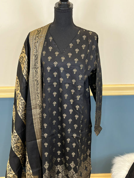 Pakistani Stitched Embroidered lawn Salwar kameez ready to ship