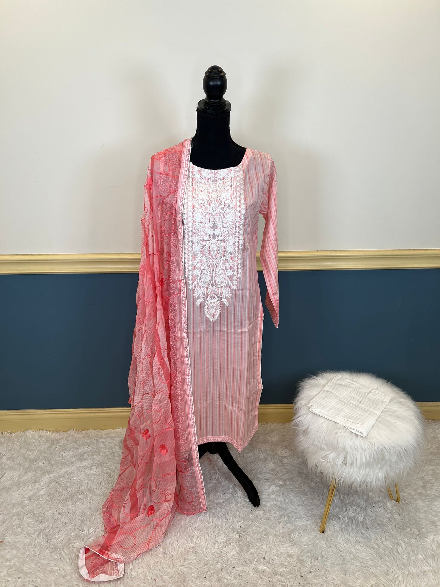 Pakistani Stitched Embroidered lawn Salwar kameez ready to ship