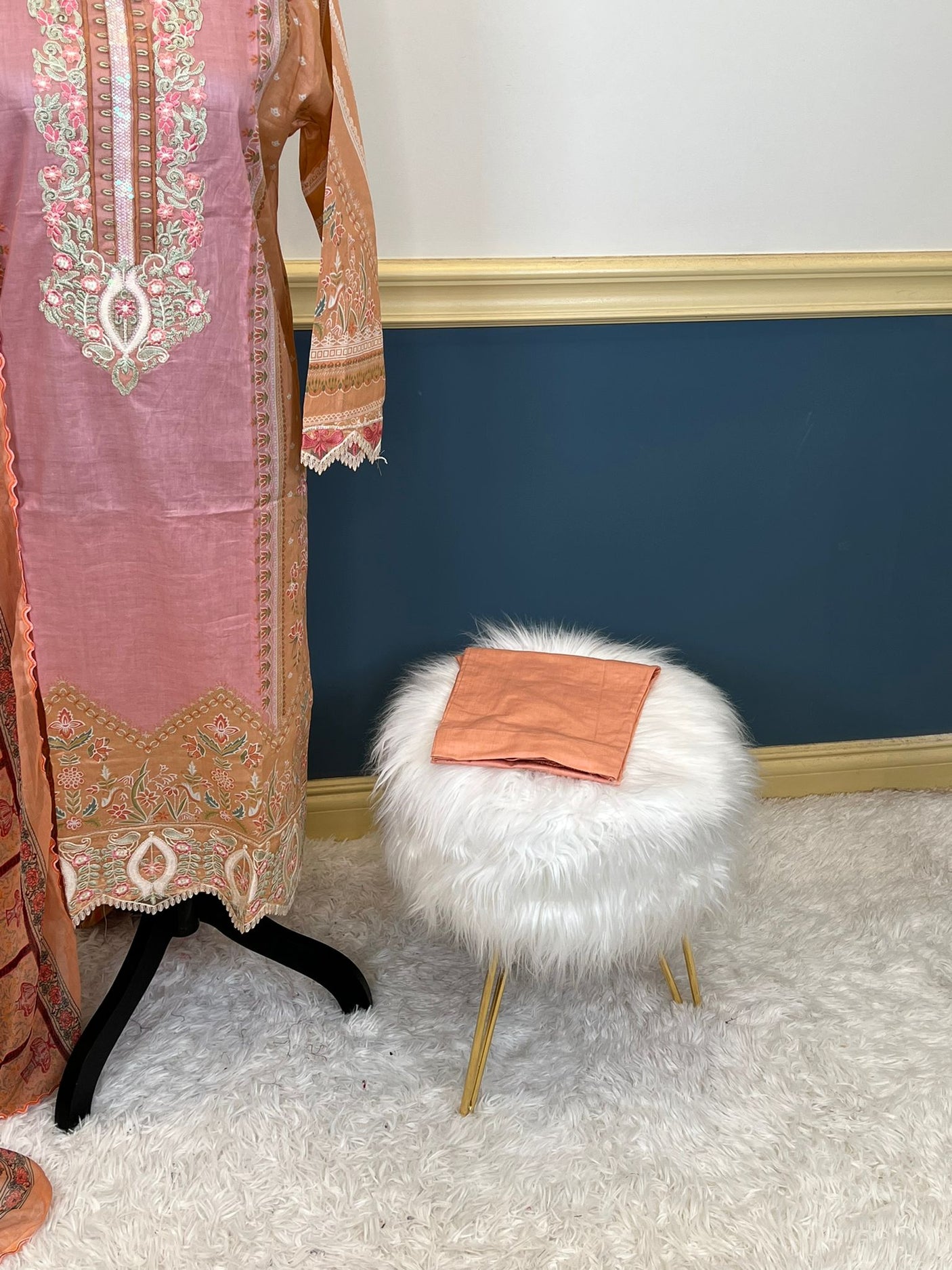 Pakistani Stitched Embroidered lawn Salwar kameez ready to ship