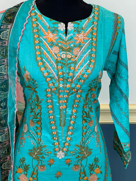 Pakistani Stitched Embroidered lawn Salwar kameez ready to ship