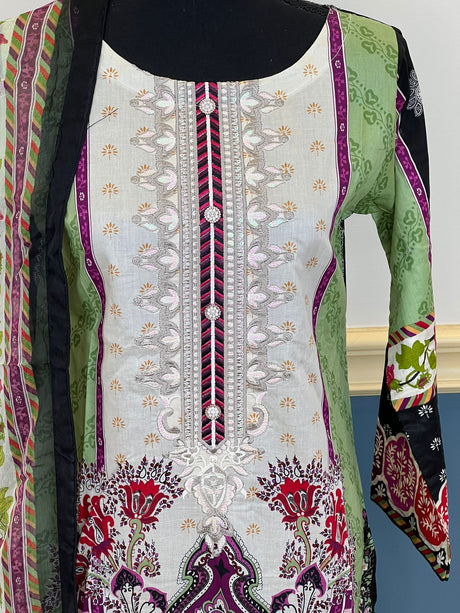 Pakistani Stitched Embroidered lawn Salwar kameez ready to ship