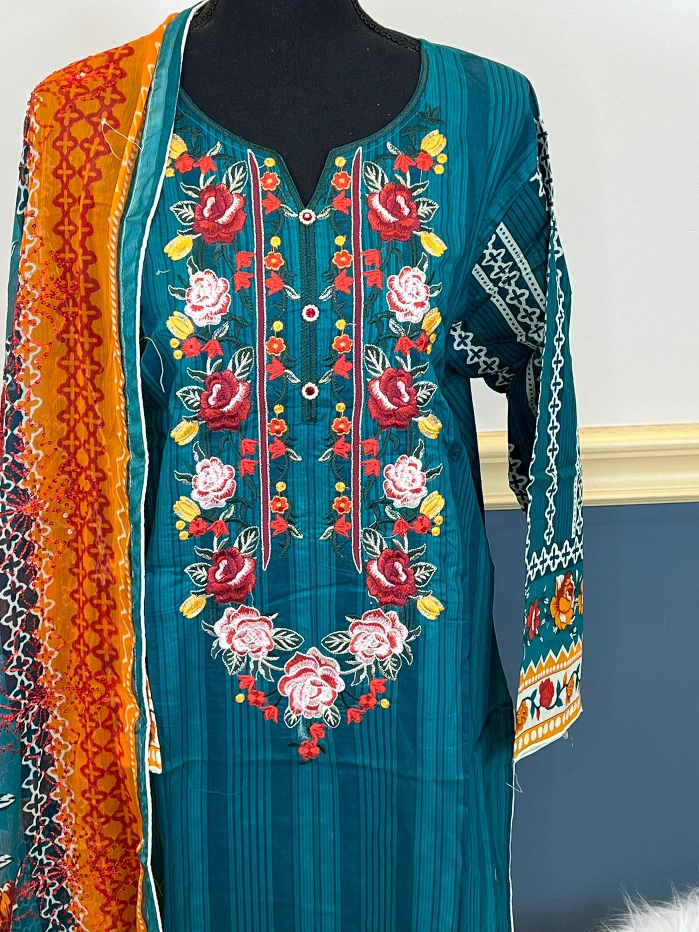 Pakistani Stitched Embroidered lawn Salwar kameez ready to ship