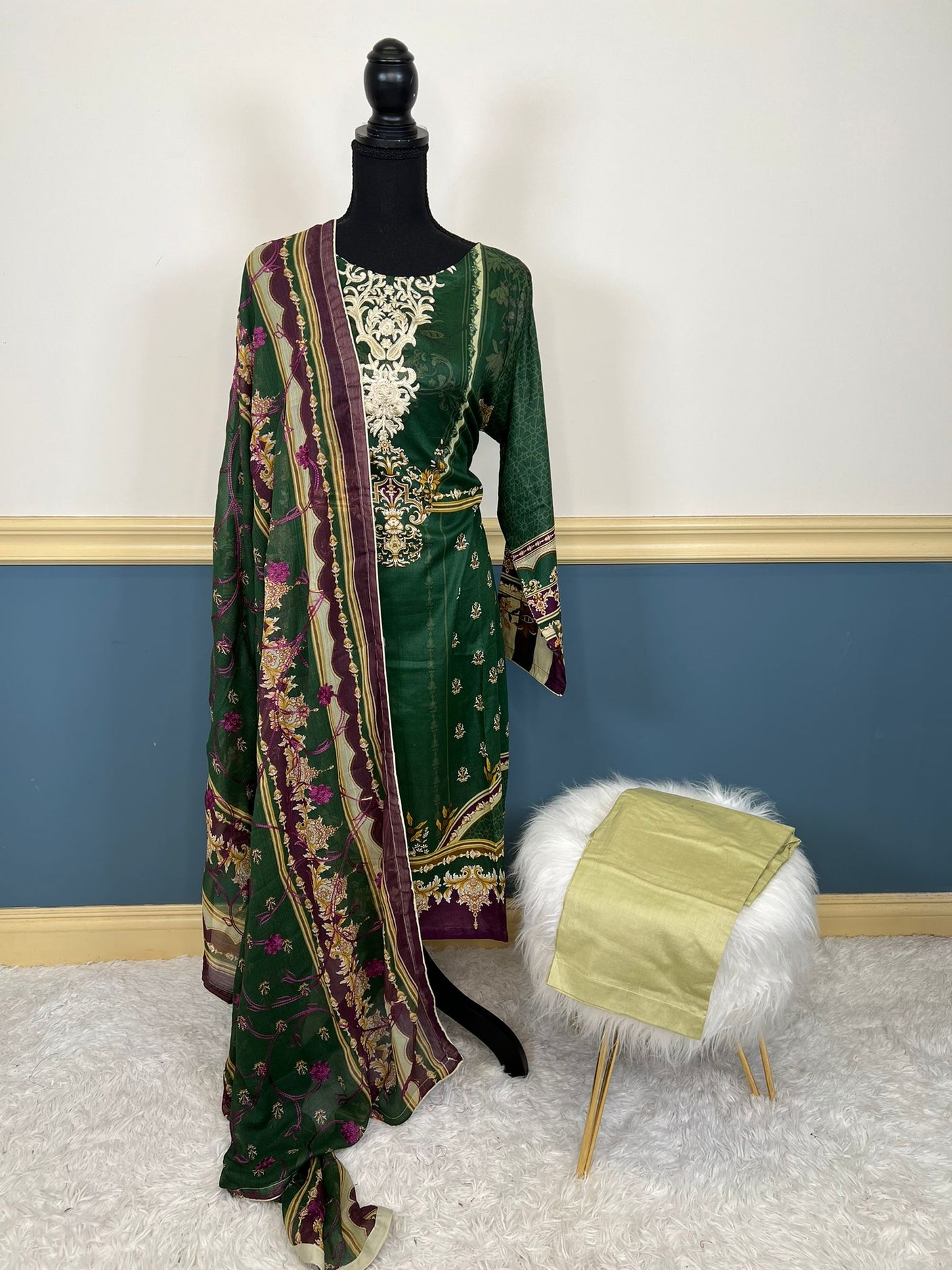 Pakistani Stitched Embroidered lawn Salwar kameez ready to ship