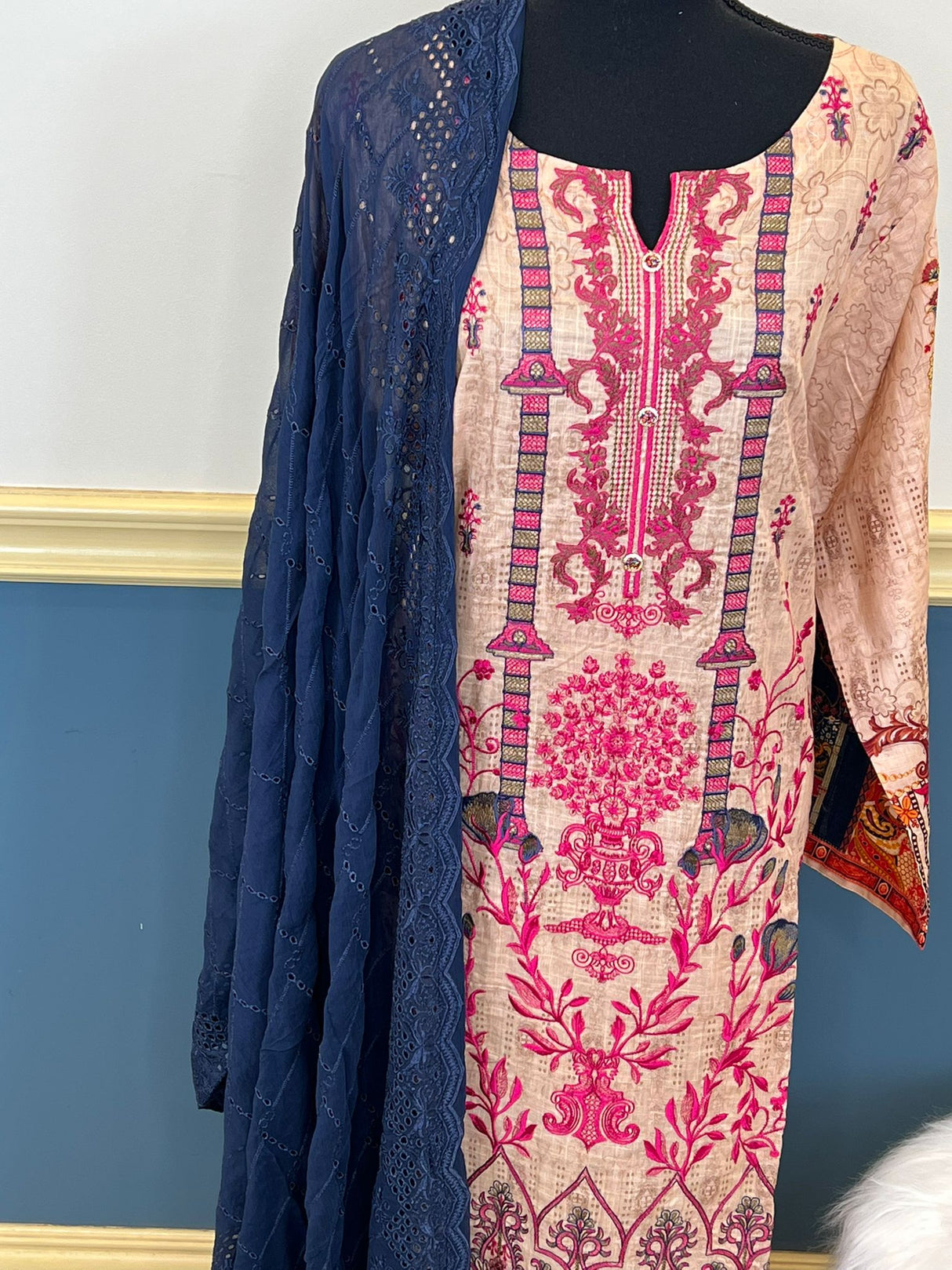 luxury Embroidered lawn Ready To Ship