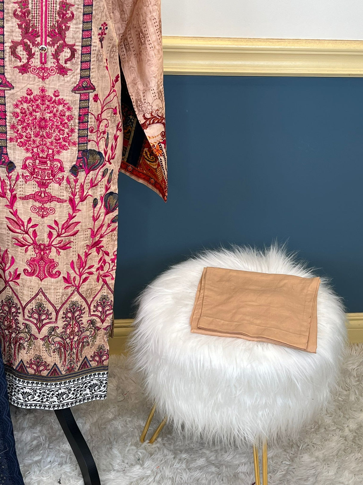 luxury Embroidered lawn Ready To Ship