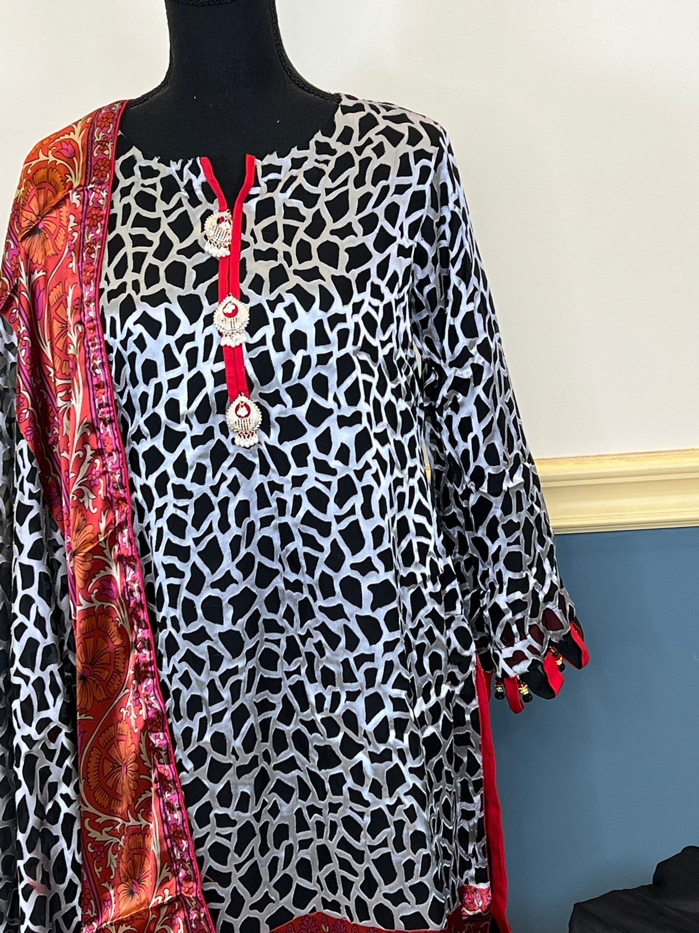 Pakistani Orginal Butique Collection -100% Original Guaranteed