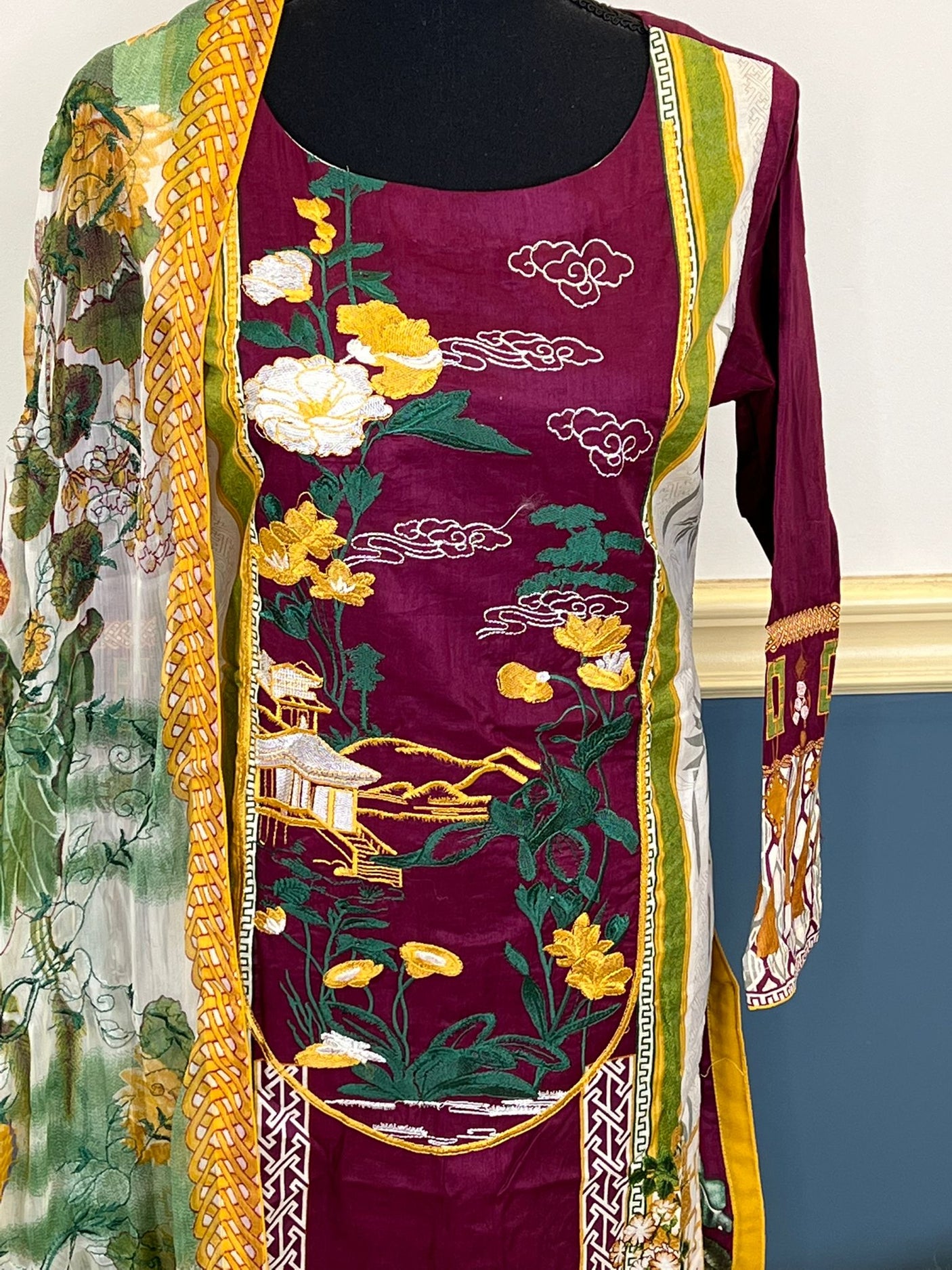 Pakistani Stitched Embroidered lawn Salwar kameez ready to ship