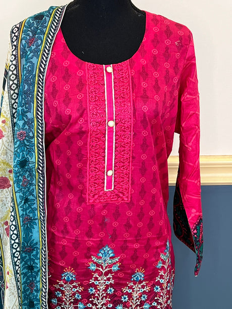 Pakistani Stitched Embroidered lawn Salwar kameez ready to ship
