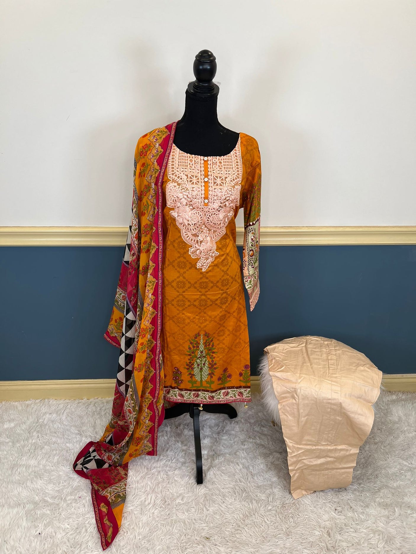 Pakistani Stitched Embroidered lawn Salwar kameez ready to ship